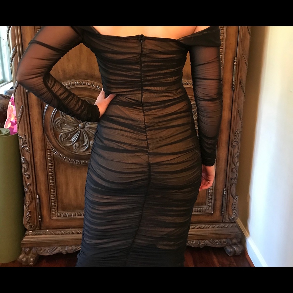 Fitted black dress size Medium